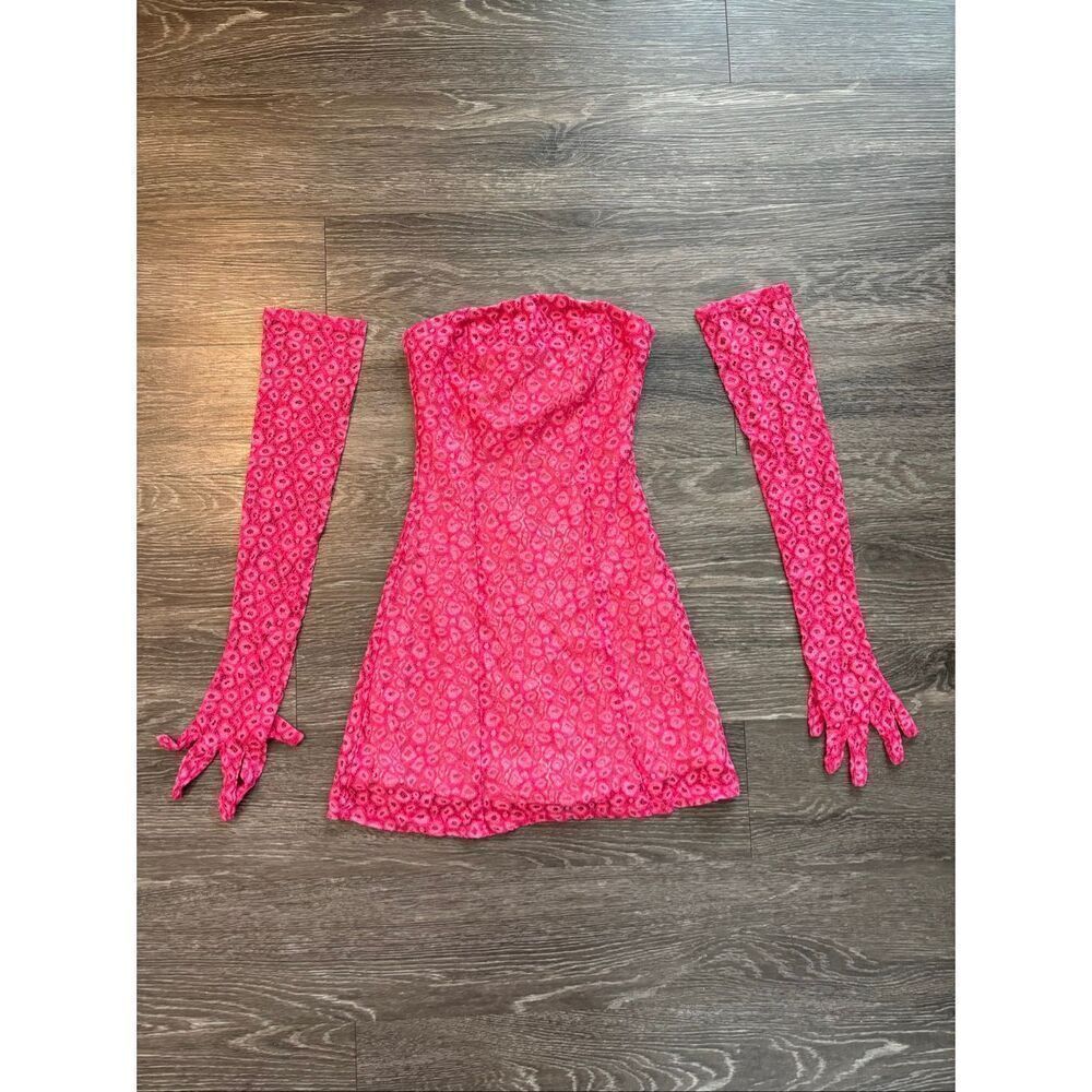 NWOT Miscreants London x Revolve Pink Lace Cupid Mini Dress W/ Gloves UK 6 US 2 - Picture 3 of 8